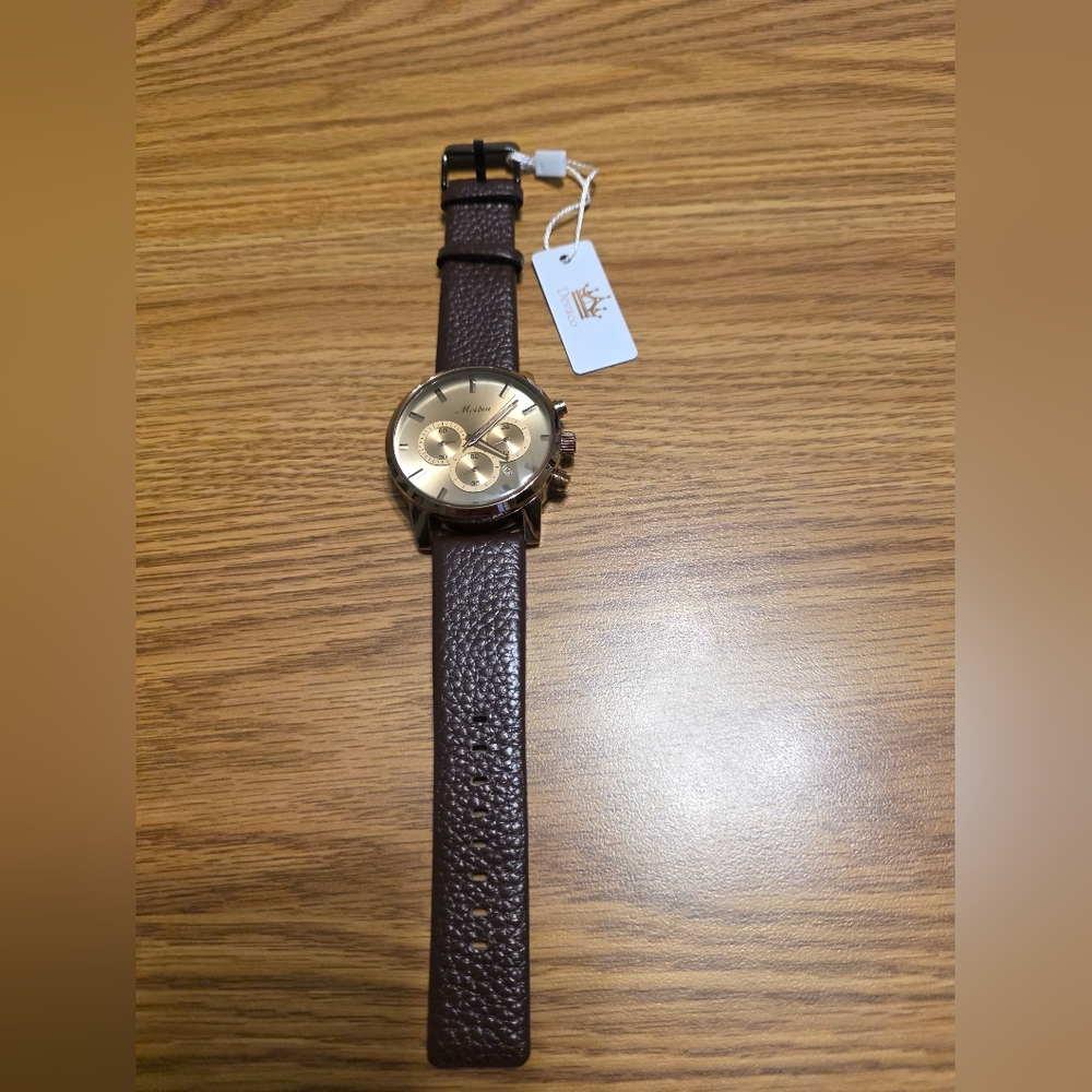 Women’s Watch With Brown Leather Strap And Rose Gold Dial